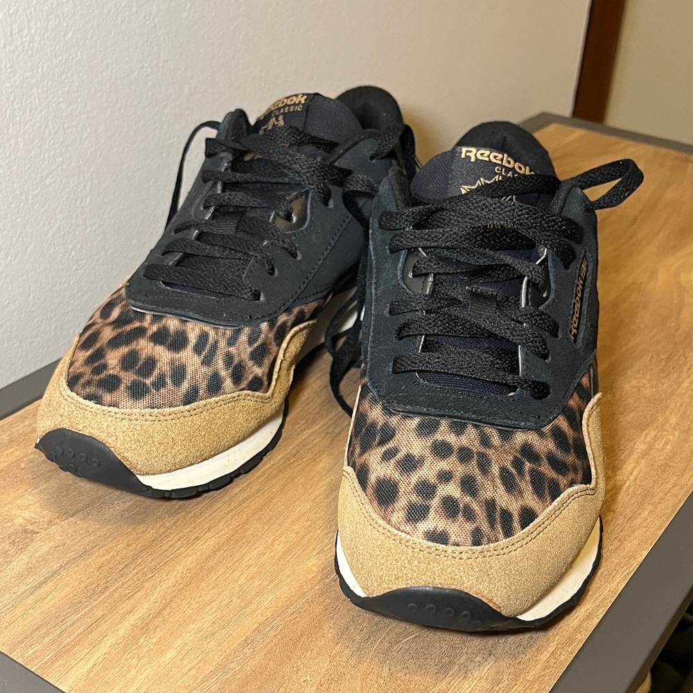 Reebok Classic Tan and Black Leopard Sneakers - Size 10 - Picture 4 of 8